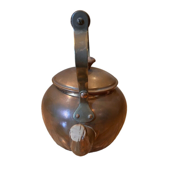 Vintage COPPER TEAPOT Primitive TEA KETTLE Wood Handle Portugal - Picture 4 of 9